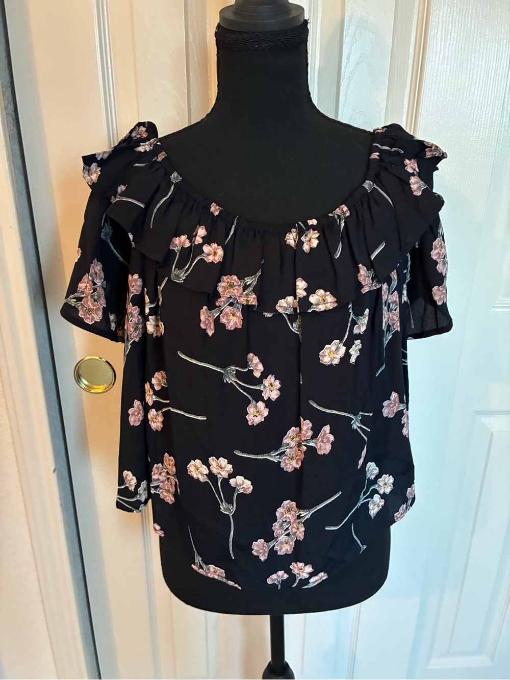 Flynn Skye 100% Rayon Black Blouse with Pink Floral Ruffle Neck